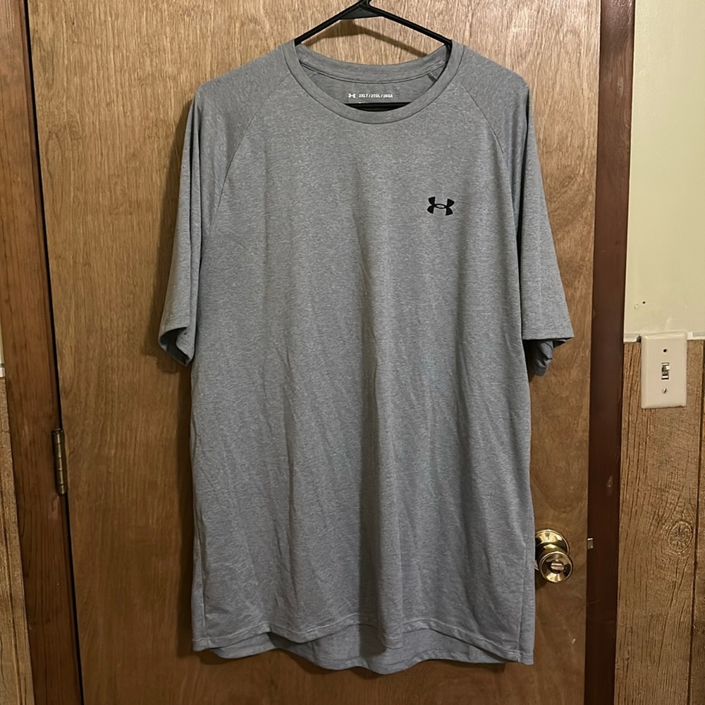 Men’s 2XL tech tee